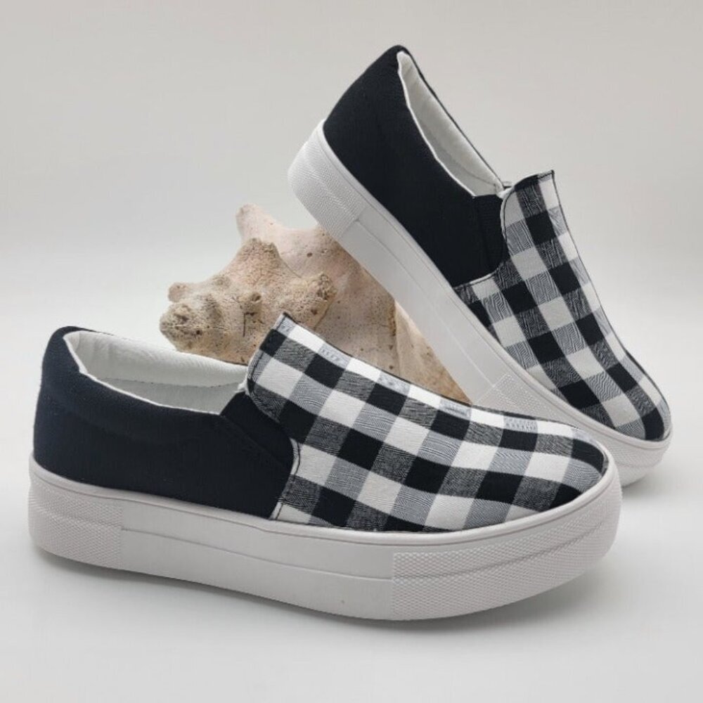 BUY ONE GET ONE FREE  Soda Hike Slip-on Sneaker Black & White Gingham - Size 7 - Picture 2 of 5